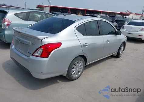 2015 Nissan Versa 1.6 Sv z USA, uszkodzony, nr VIN 3N1CN7AP4FL889886